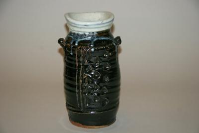 <em>Vase</em>