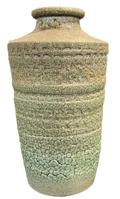 <em>Vase</em>